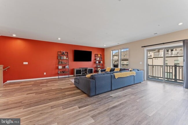 Building Photo - 304 Petite Sirah Terrace SE