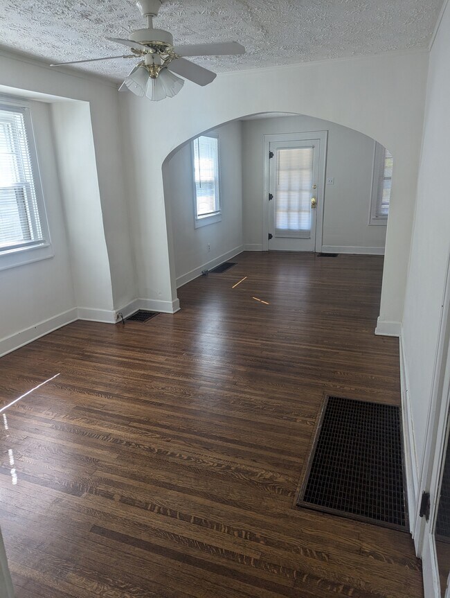 Foto del edificio - 6039 N College Ave