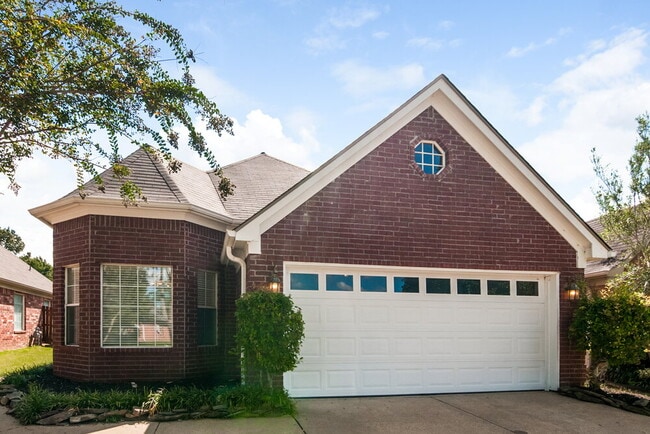 Building Photo - 8682 Cat Tail Dr