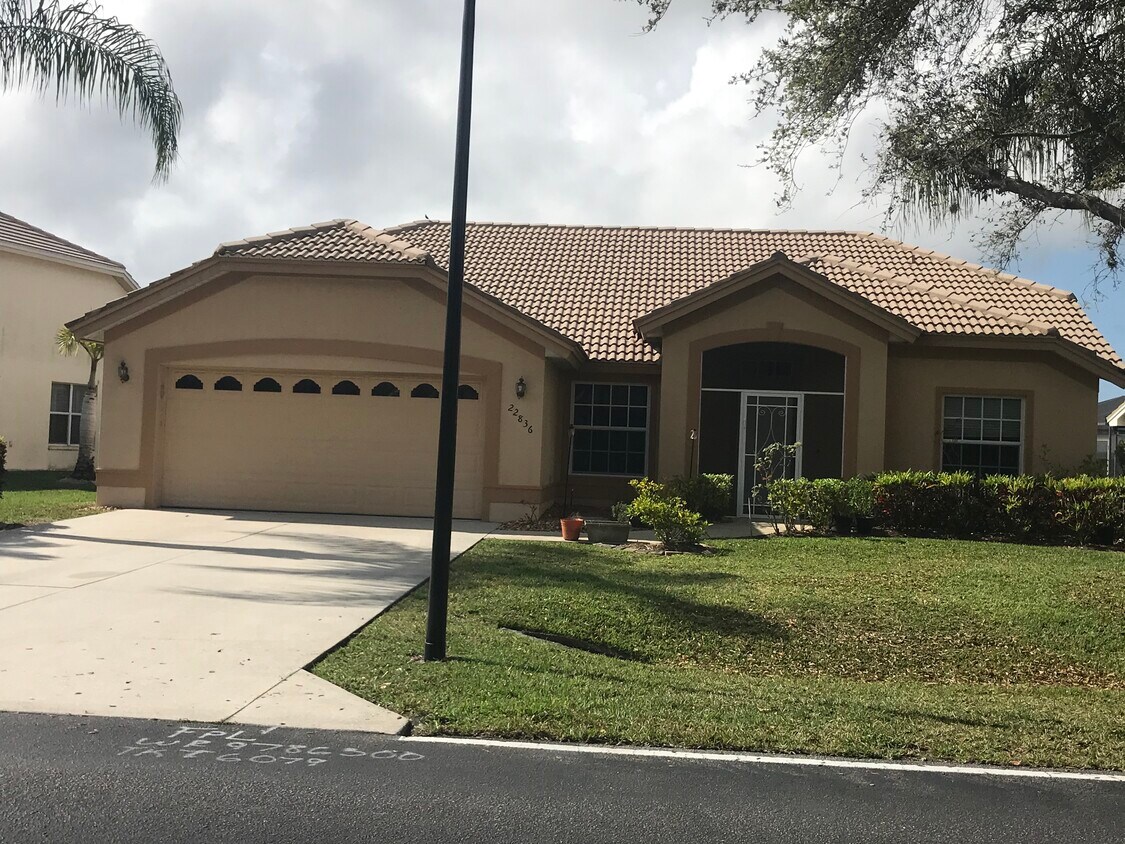 Primary Photo - 22836 Fountain Lakes Blvd