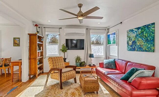 Building Photo - 475 W Verano Ave