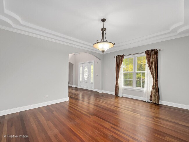 Foto del edificio - 27W570 Lincoln Ave