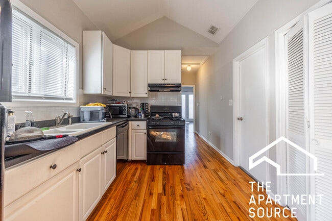 Foto del edificio - 842 N Wood St