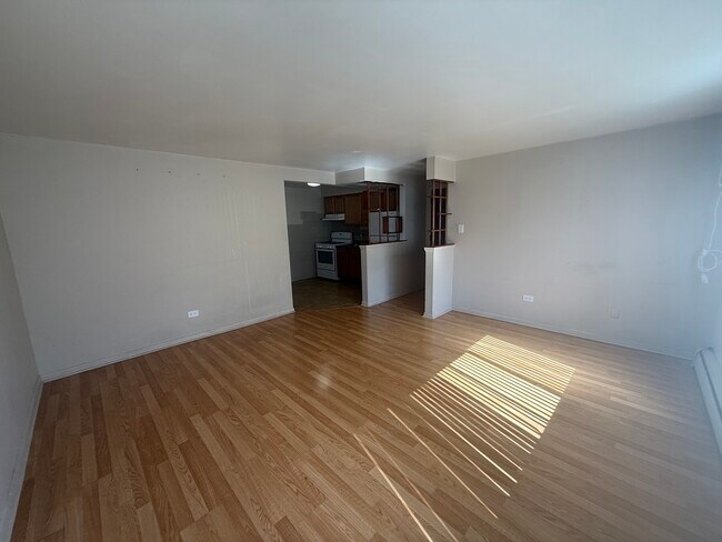 Foto del edificio - 9575 Maple Dr