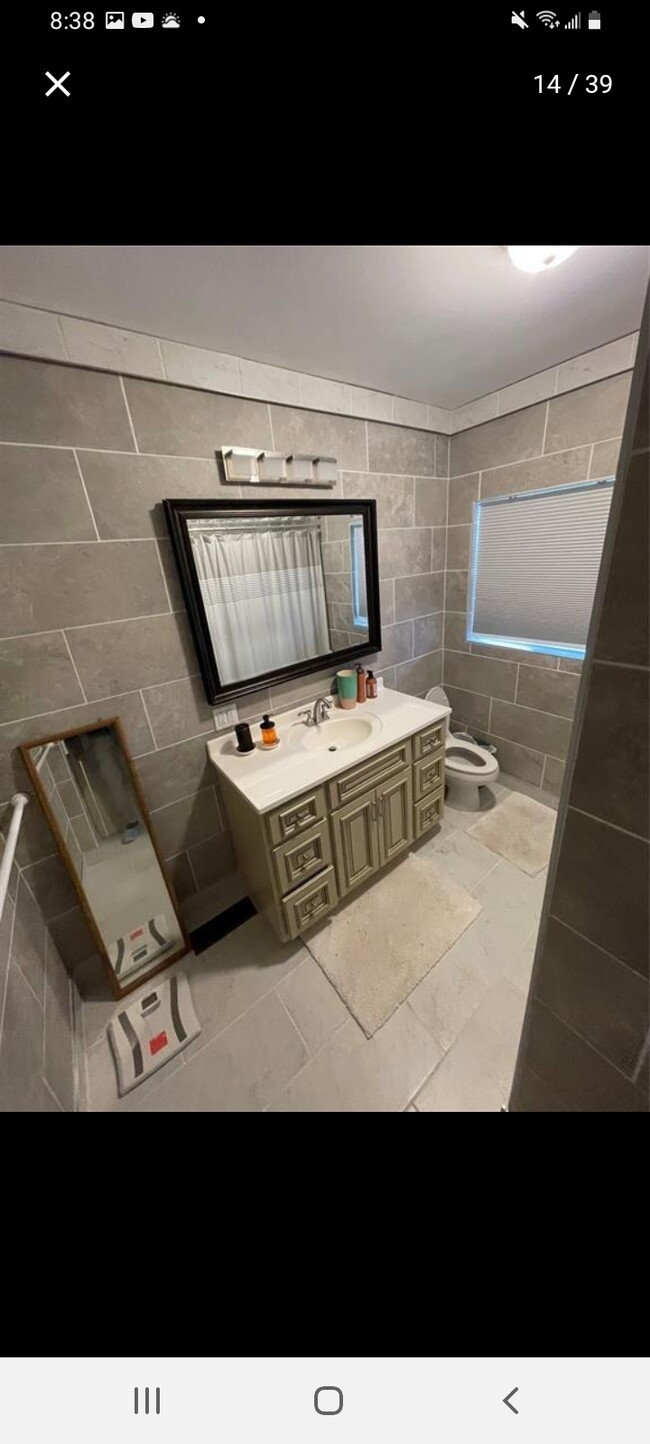 Updated bath - 38 Elm St
