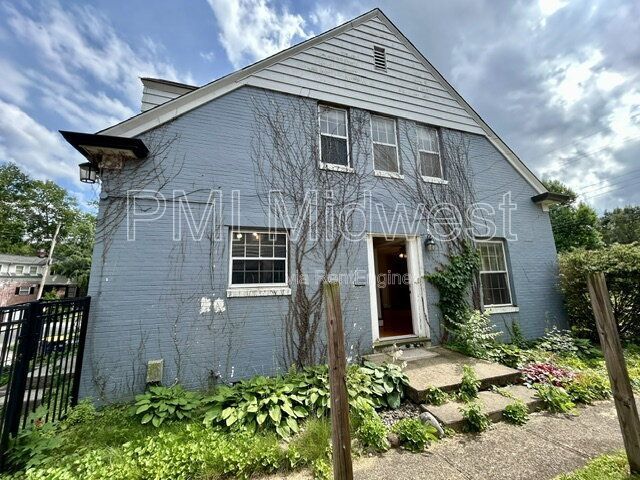 Foto del edificio - 5663 N Illinois St
