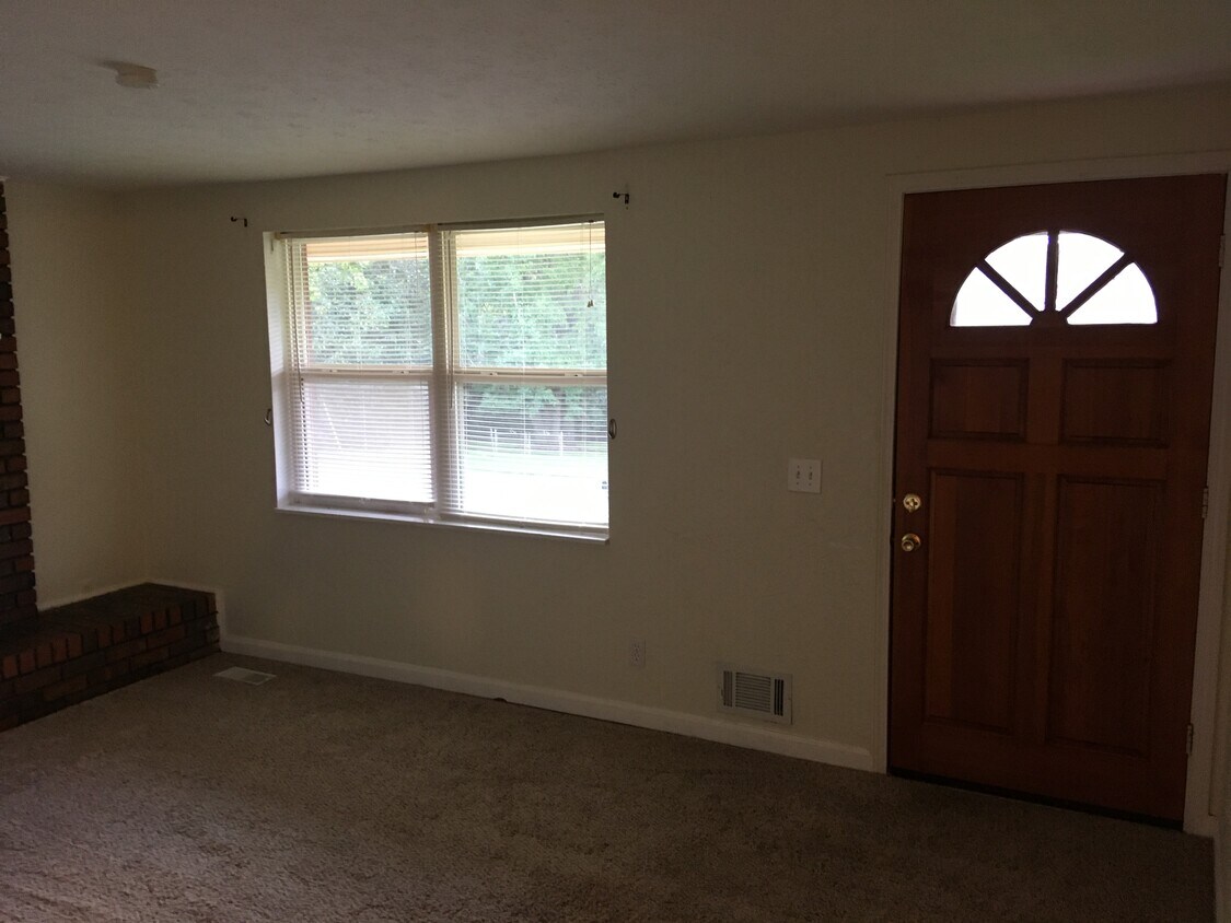 6329 Dr, Douglasville, GA 30135 House Rental in Douglasville