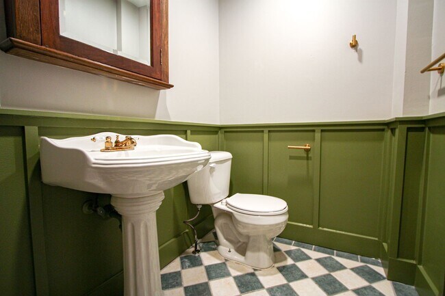 Foto del edificio - The Addison-Unique Floorplan with Washer &...