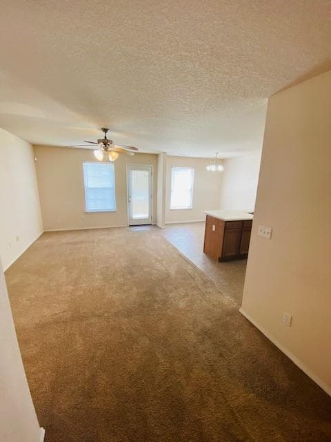 Foto del edificio - 2227 W Deane St
