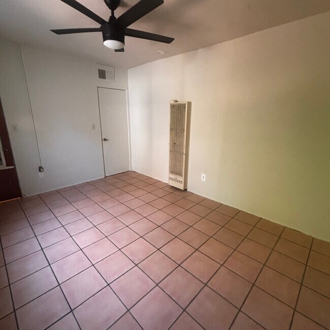 Foto del edificio - 1409 S Mill Ave