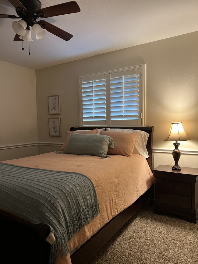 Building Photo - 2226 Rippling Rill St