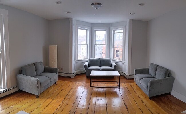 Foto del edificio - 44 Highland St