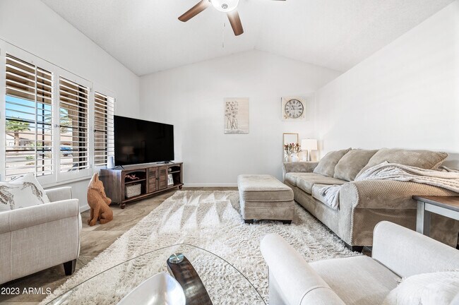 Foto del edificio - 17803 N 137th Dr