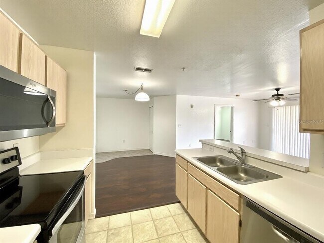 Foto del edificio - 5459 Vineland Rd