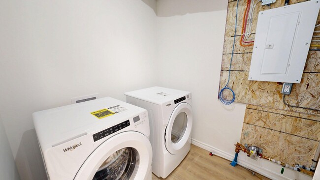 Building Photo - BRAND NEW TWO BEDDROOM-TWO BATH APARTMENTS!