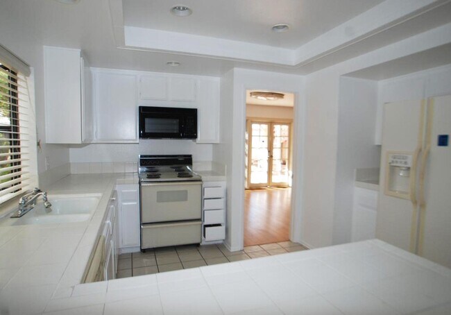 Foto del edificio - Coronado Cays Home with Ocean View