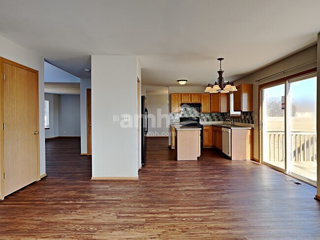 Foto del edificio - 1035 Stephen Ct