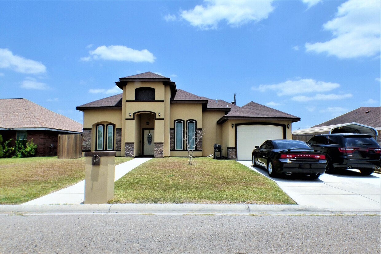 3308 Gabbie Ln, Edinburg, TX 78542 House for Rent in Edinburg, TX