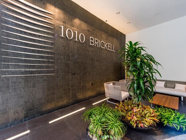 Foto del edificio - 1010 Brickell Ave