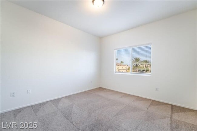 Building Photo - 2291 W Horizon Ridge Pkwy