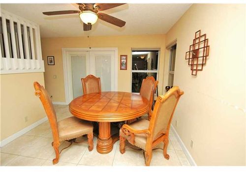 Building Photo - 9253 Arborwood Cir