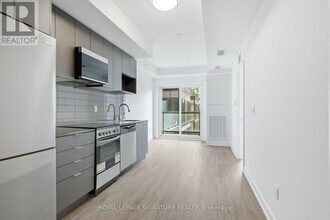 Building Photo - 4569 Kingston Rd