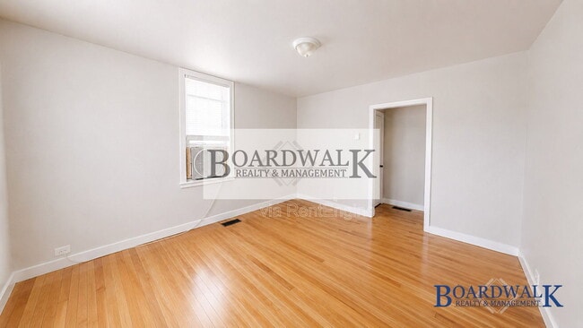 Building Photo - 1768 S 400 E