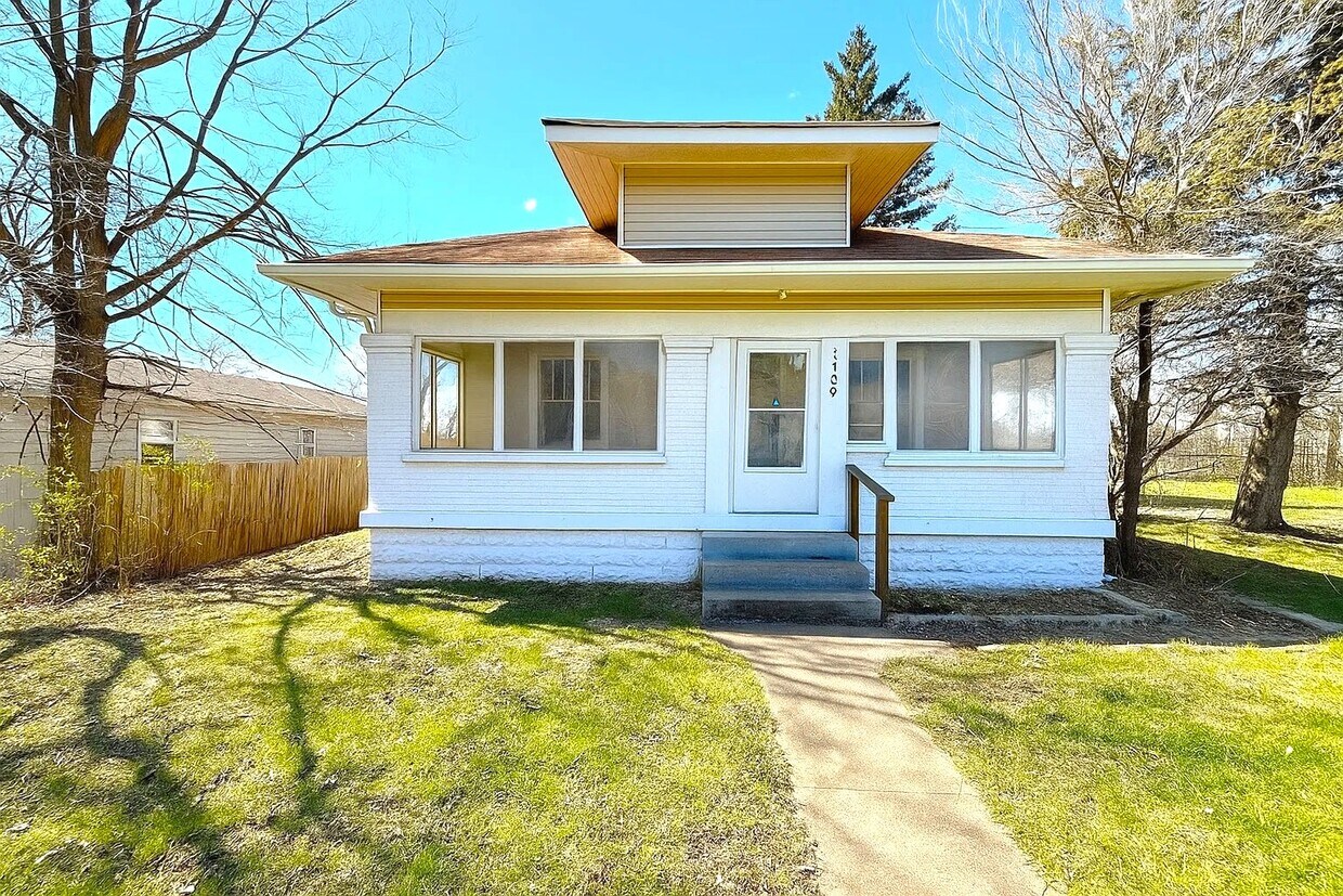Photo - 1302 Lindley Ave