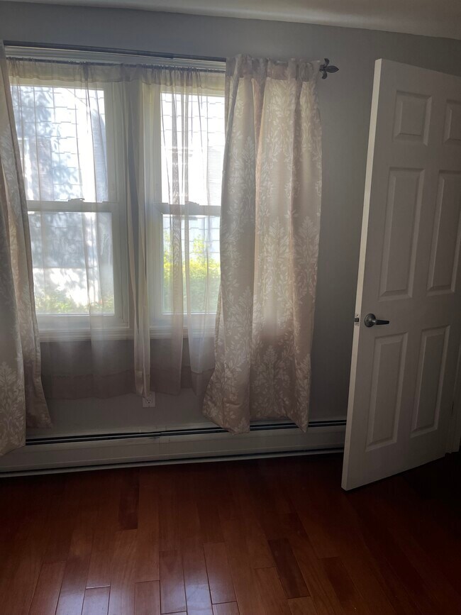 Foto del edificio - 71 Riverside Dr