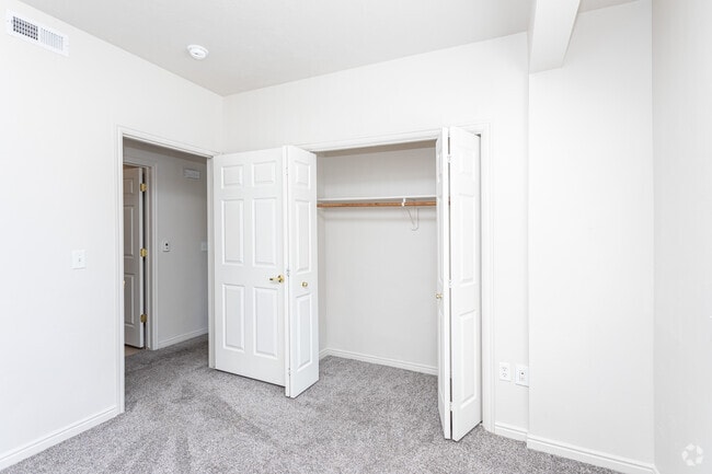 1BR & 2BR Bedroom - Bristol Village Apartments