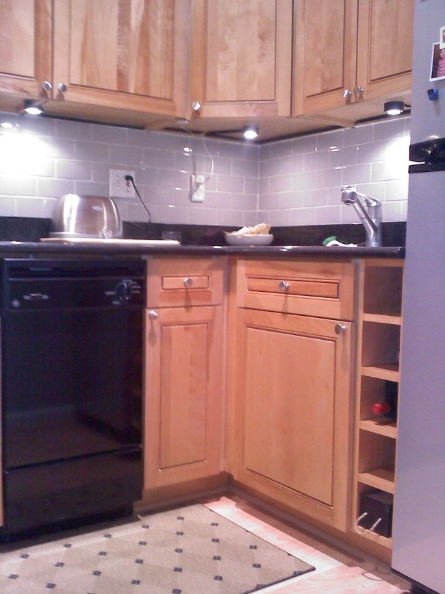 Kitchen - 1303 S Barton St