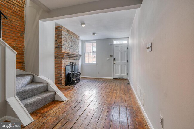 Foto del edificio - 13 E Wheeling St