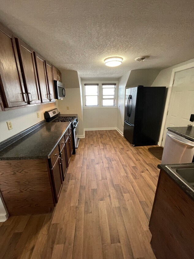 Foto principal - 2635-2 Randolph St NE
