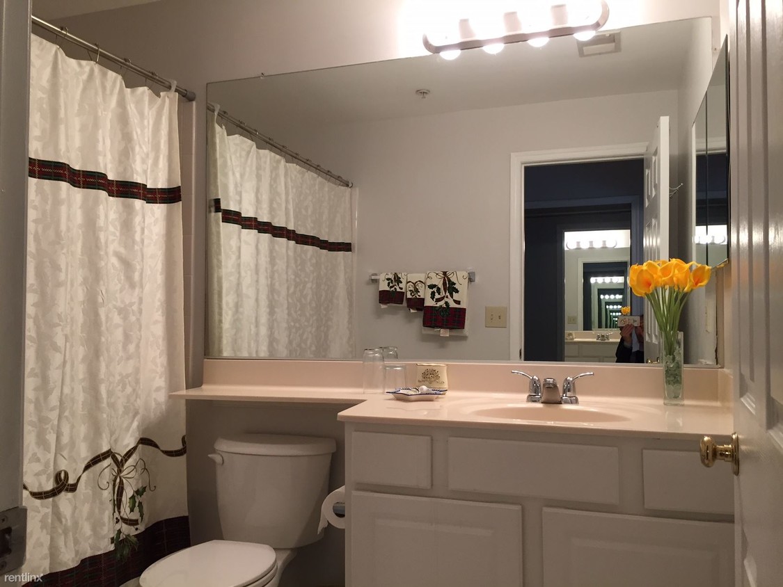 Foto principal - 115 Timberbrook Ln