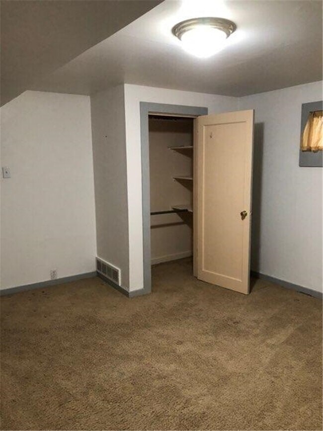 Master Bedroom Closet - 4469 Orchard Ave