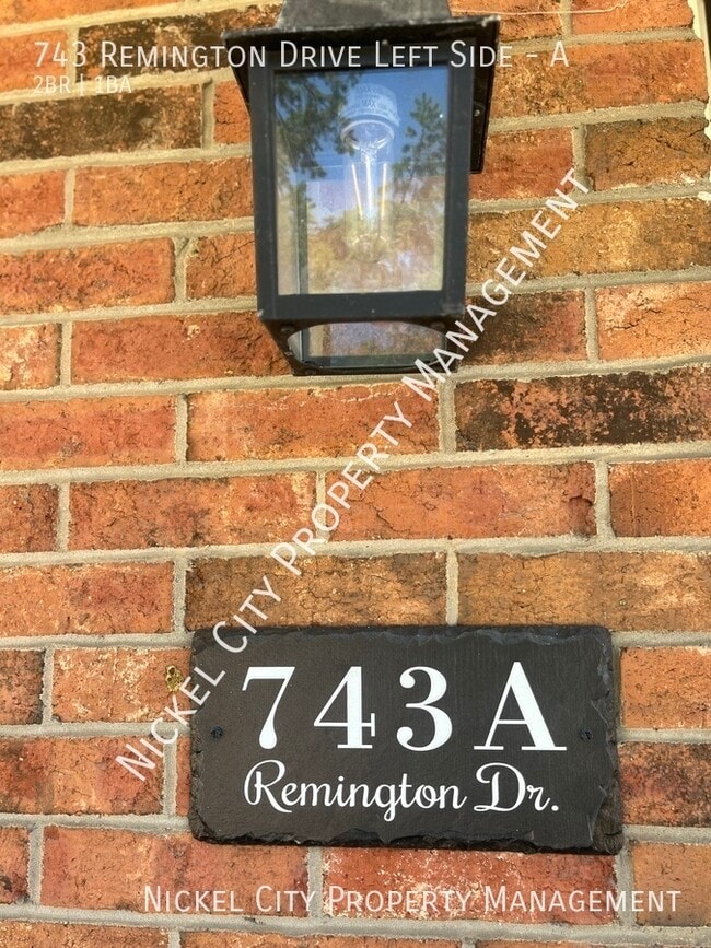 Building Photo - 743 Remington Dr