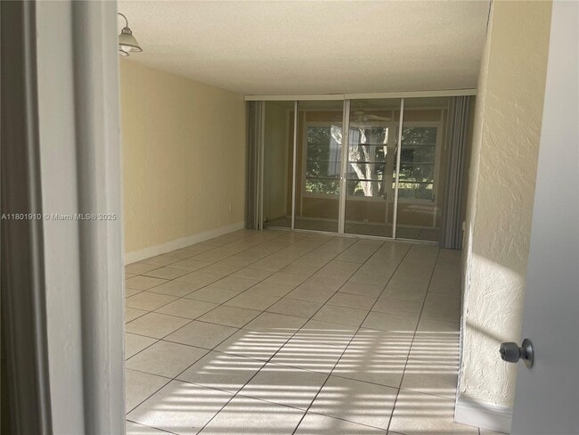 Building Photo - 9495 Evergreen Pl
