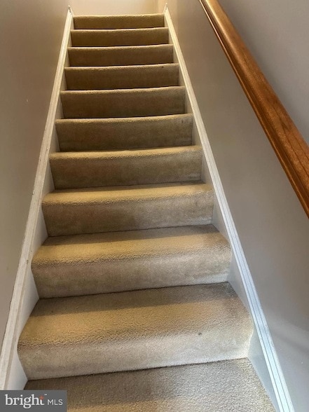 Building Photo - 526 S Twin Lakes Blvd