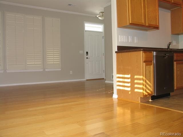 Building Photo - 9386 West 107th Mews