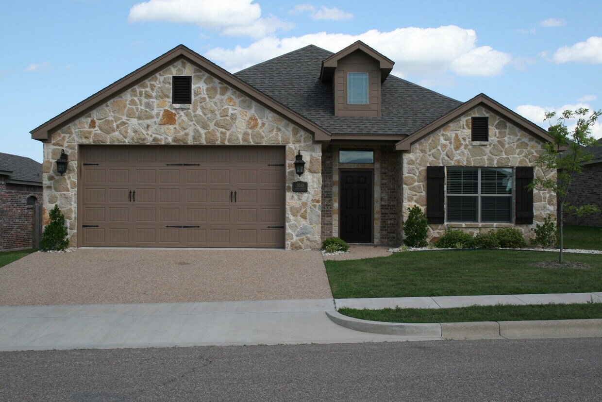 3040 Silver Saddle Dr, Robinson, TX 76706 House Rental in Robinson