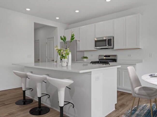 Building Photo - 25715 W Yorkshire Dr