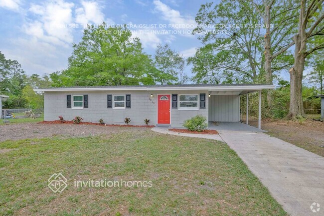 Building Photo - 8020 Pierre Dr
