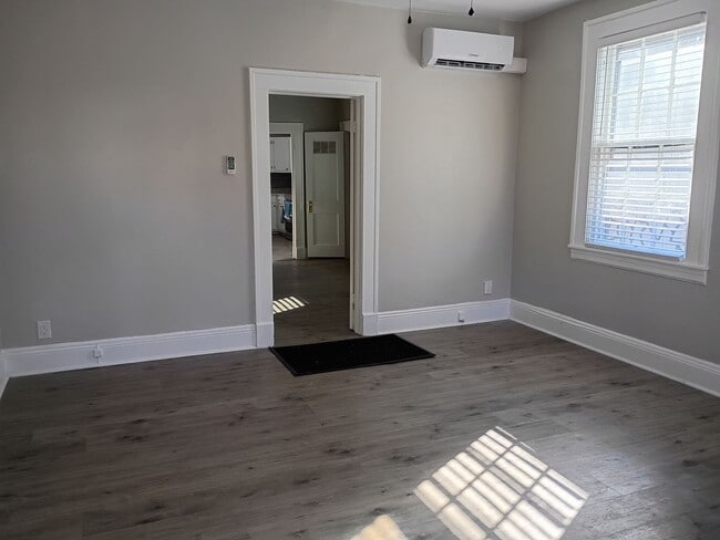 Building Photo - 1137-1139 Paxton St.