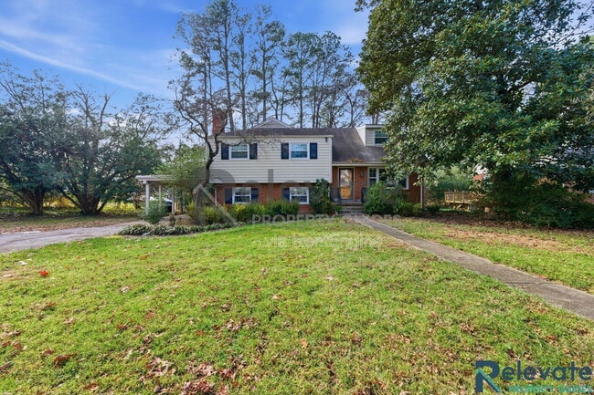 Building Photo - 8903 Freestone Ave