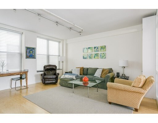 Foto del edificio - 453 Washington St