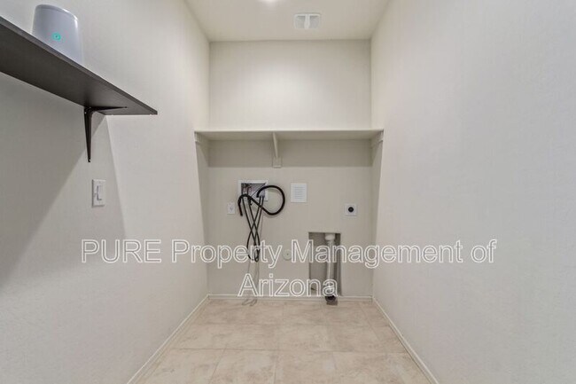 Building Photo - 43687 Buckhorn Trl