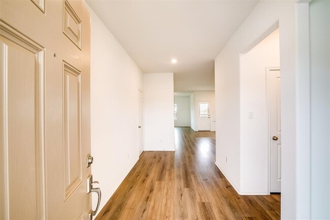 Foto del edificio - 414 Sebring Cir