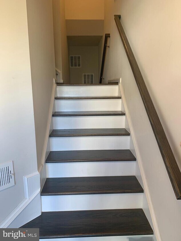 Foto principal - 9628 Julia Ln