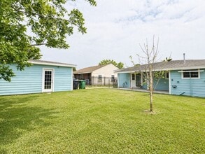 Building Photo - 8069 Juliabora St