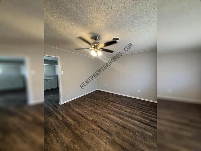 Foto del edificio - 2109 Lookout Ave